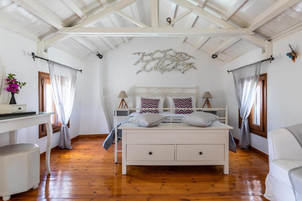 Villa Fotini Kalivi In Raches Panormos  Eksteriør billede
